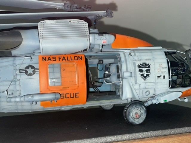 SH-60F Kitty Hawk in 1/35 Scale / FUN CLUB